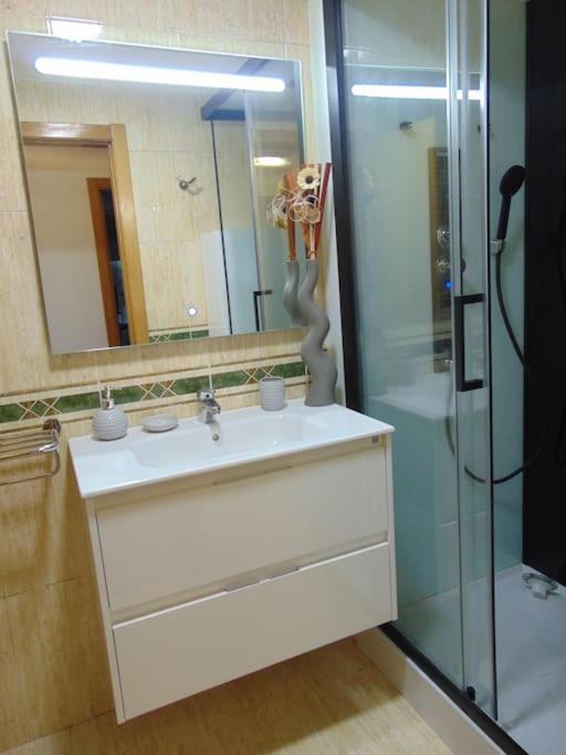Apartamento Con Jardin Santiago de Compostela Bagian luar foto